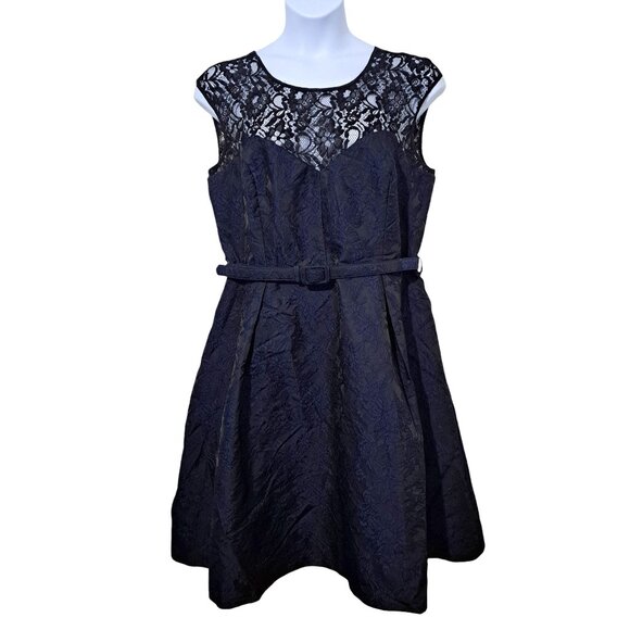 City Chic Dresses & Skirts - City Chic Ornate Dress - Black and Navy Size 18/M NWT